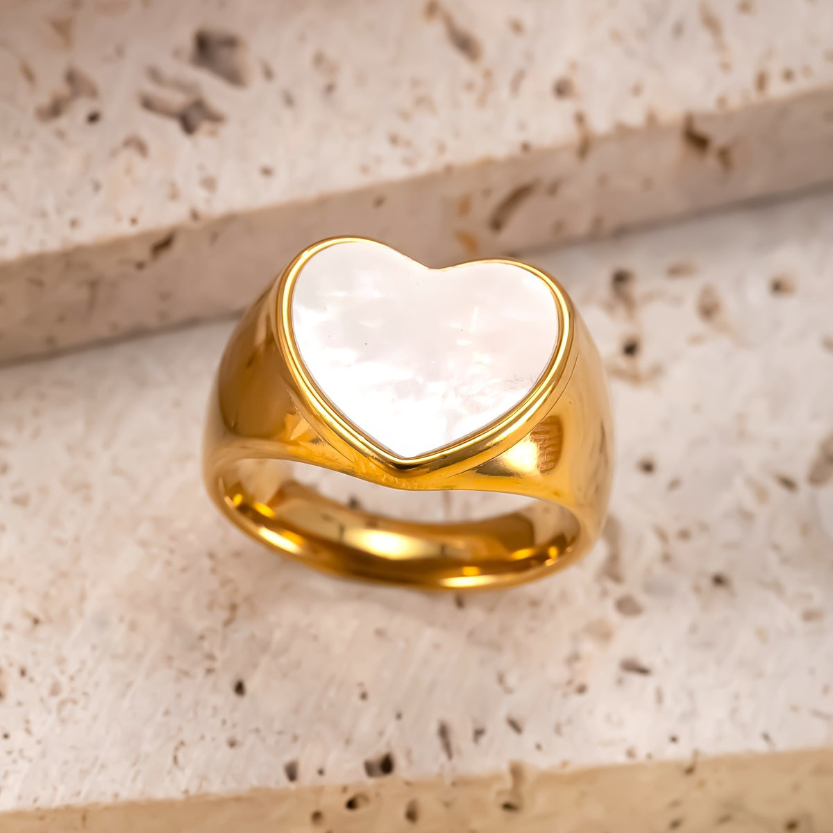 Heart Shell Signet Ring
