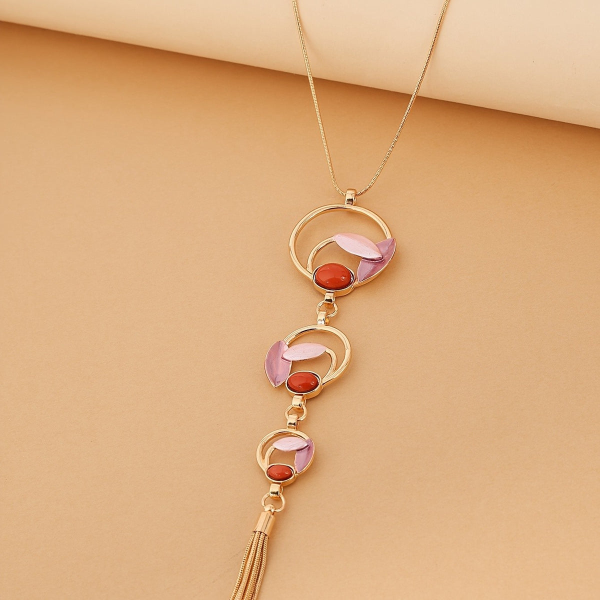 Cascading Resin Circle Tassel Necklace