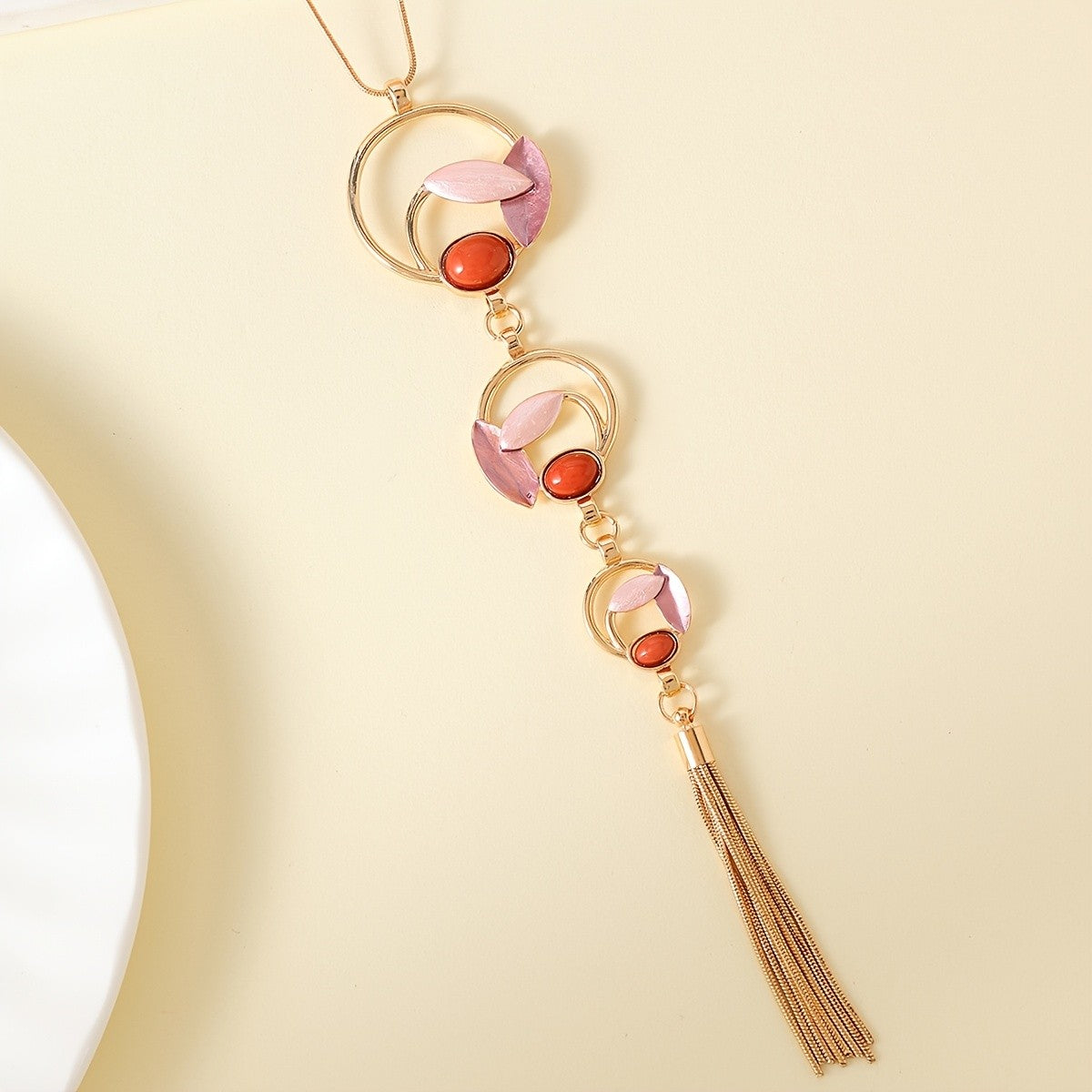 Cascading Resin Circle Tassel Necklace