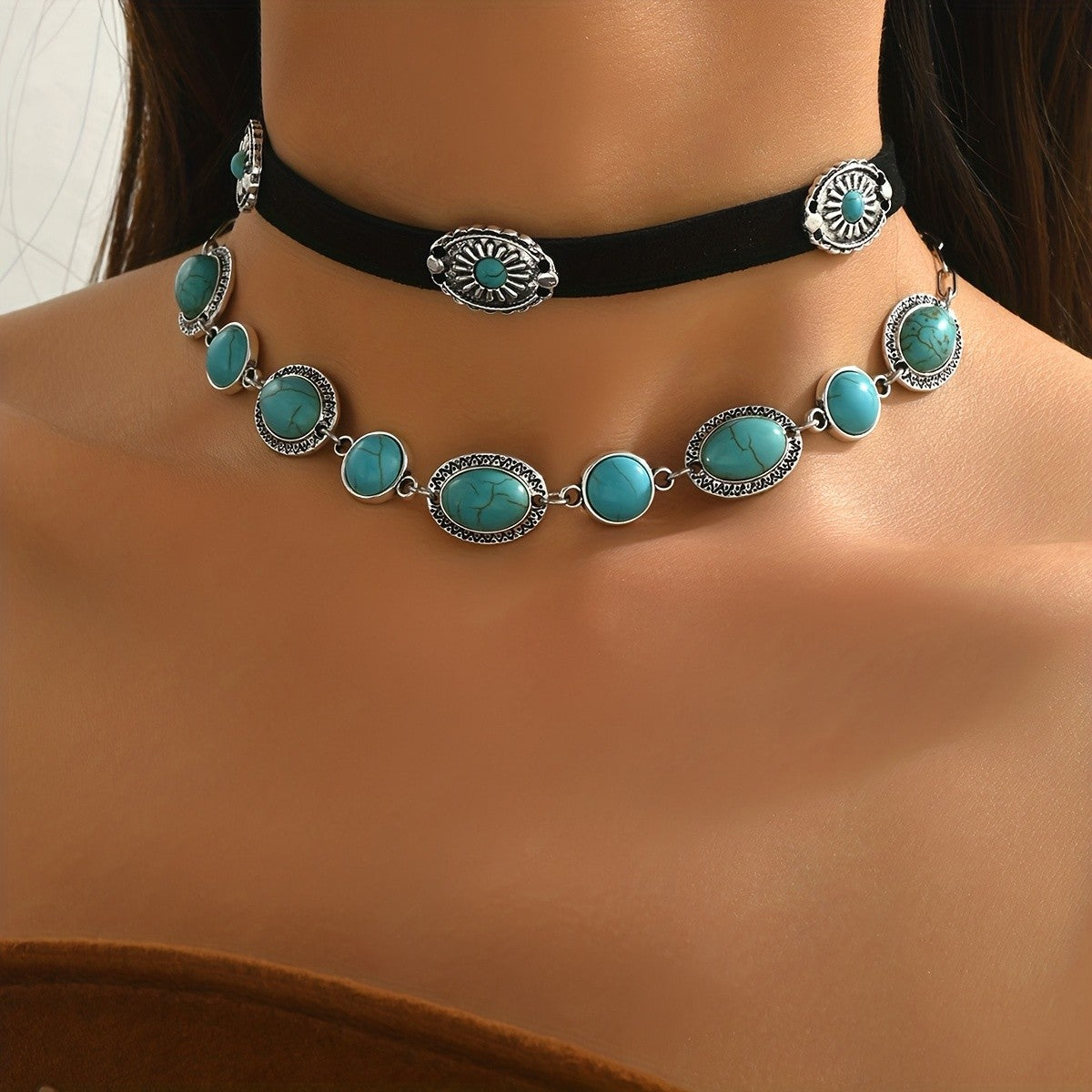 Turquoise Oval Velvet Choker Set