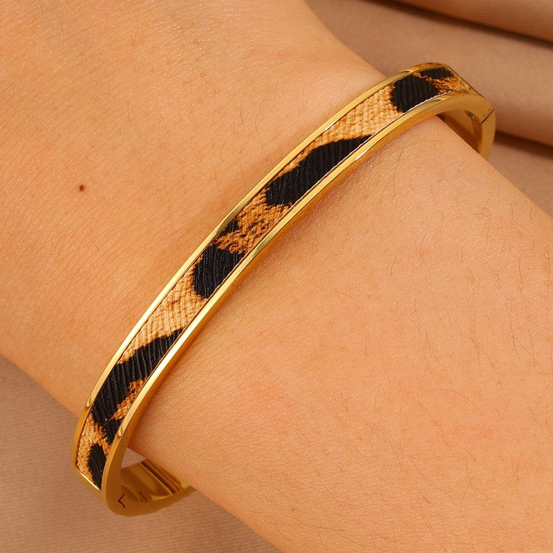 Multi-Color Leopard Print Bracelet Set