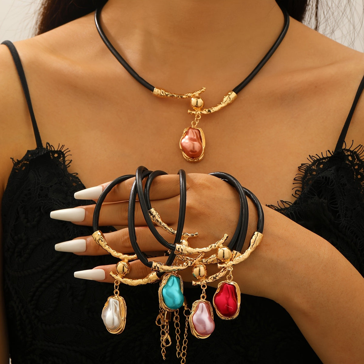 Baroque Faux Pearl Cord Necklace