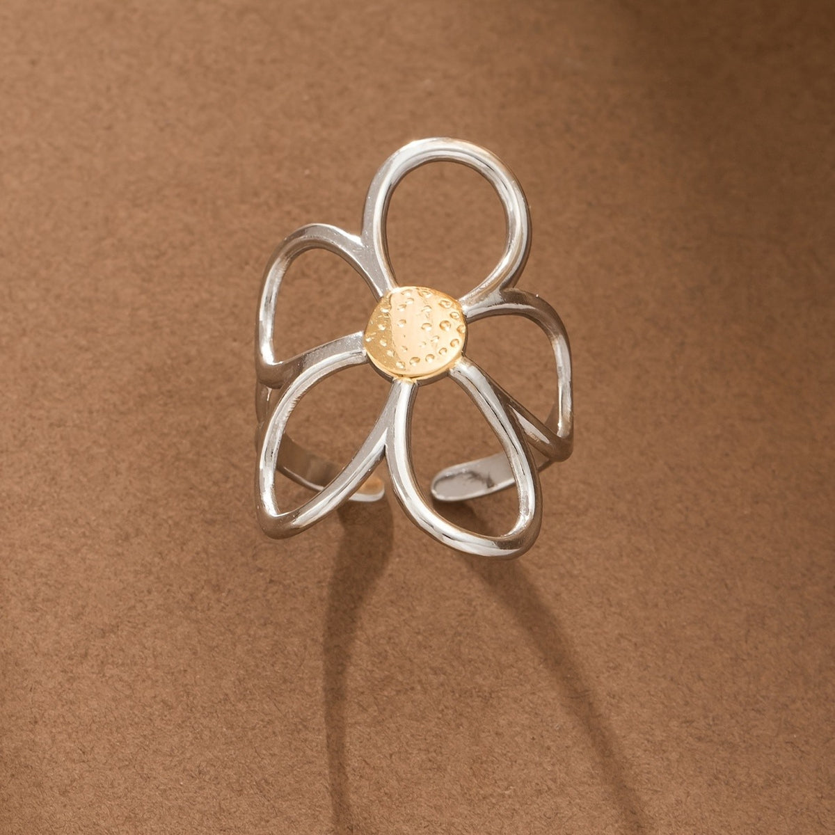 Two-Tone Daisy Ring