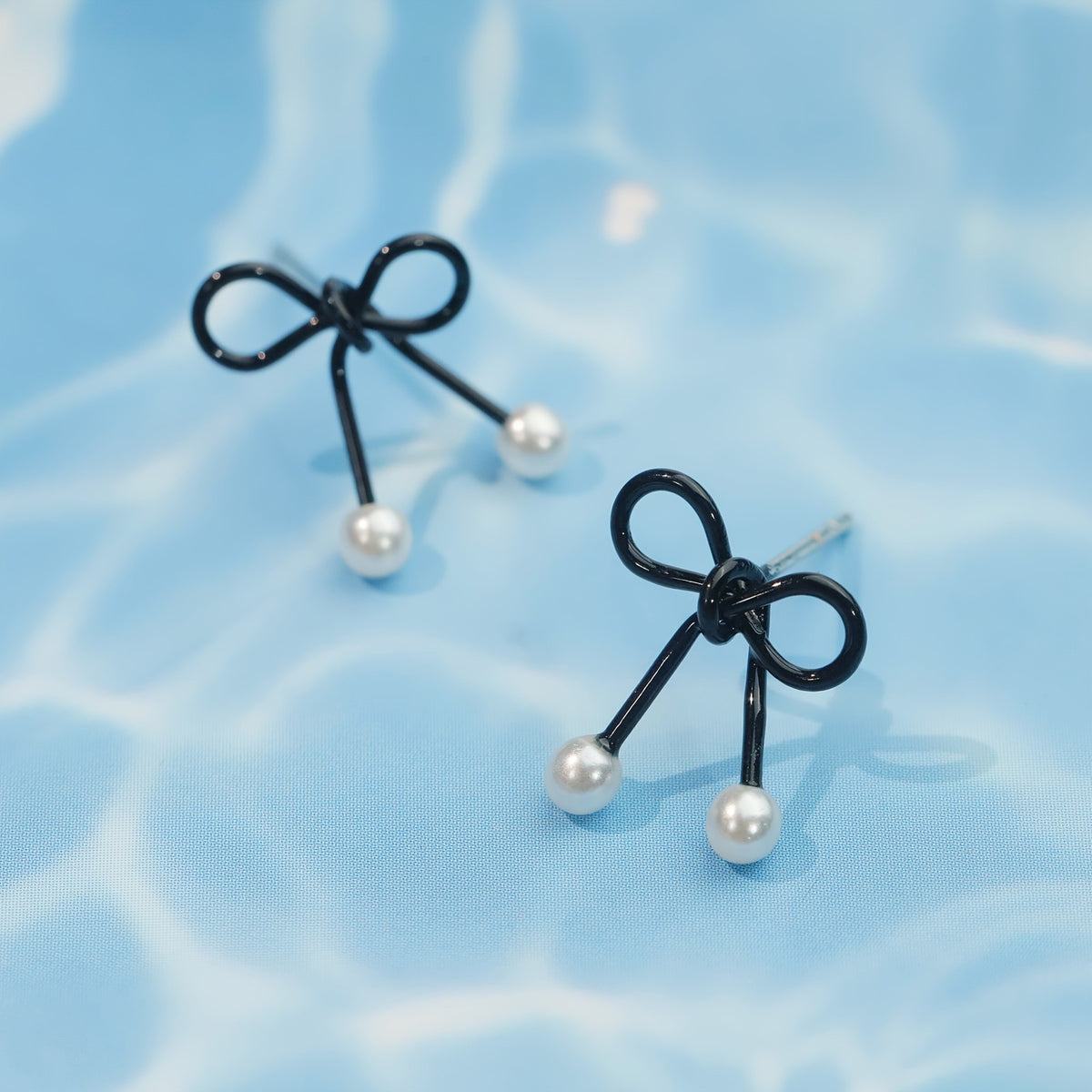 Black Bow Pearl Earrings