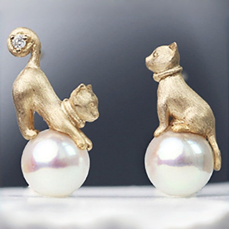 Cat Pearl Stud Earrings