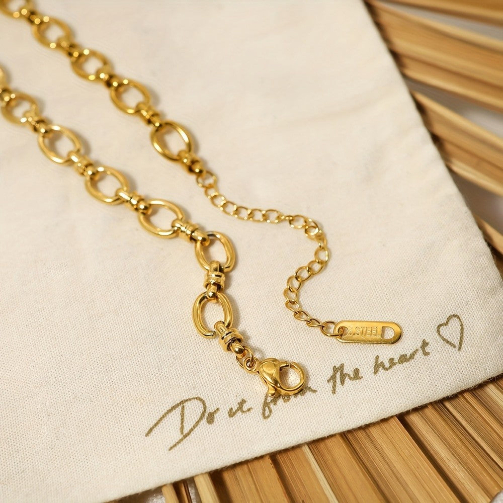 Twisted Oval Link Necklace