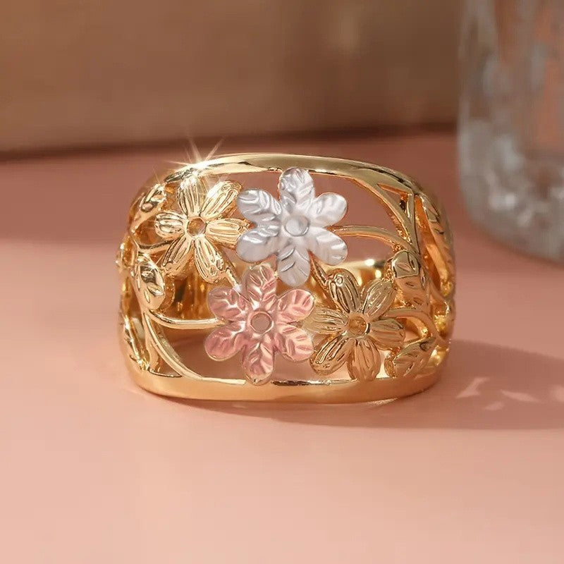 Multicolor Floral Openwork Ring