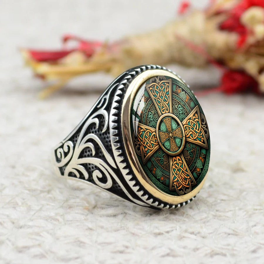 Green Celtic Cross Oval Ring