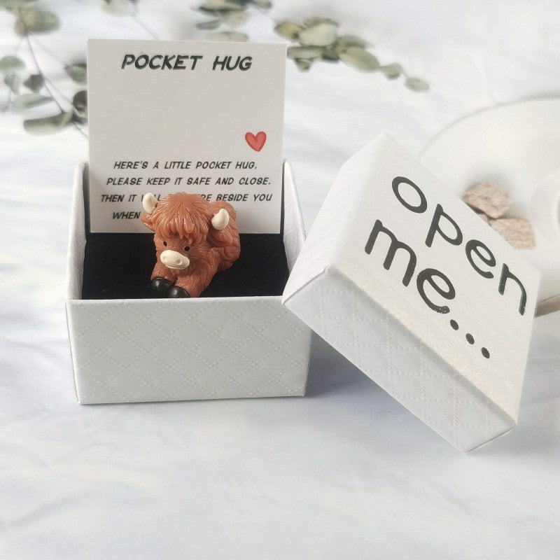 Highland Cow Pocket Hug Box