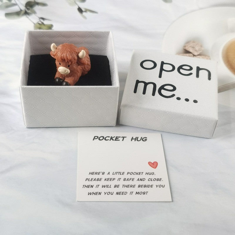 Highland Cow Pocket Hug Box