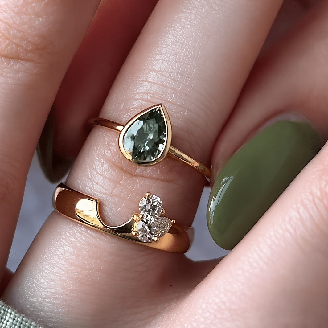 Pear Shape Green Stone Ring Set