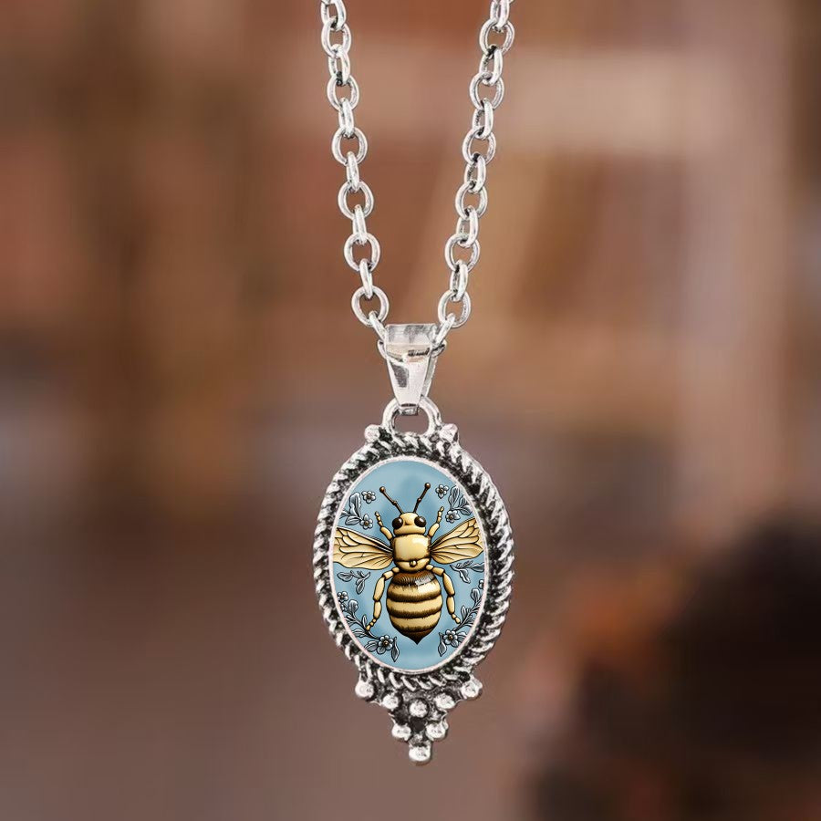 Bee & Vine Oval Pendant Necklace