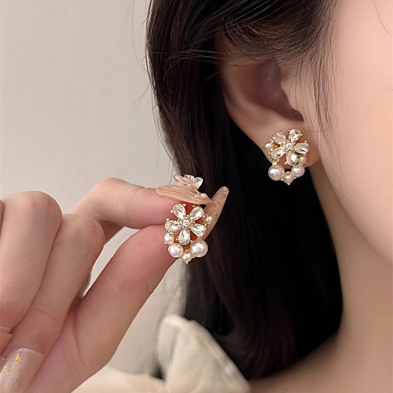 Zircon Flower Pearl Stud Earrings