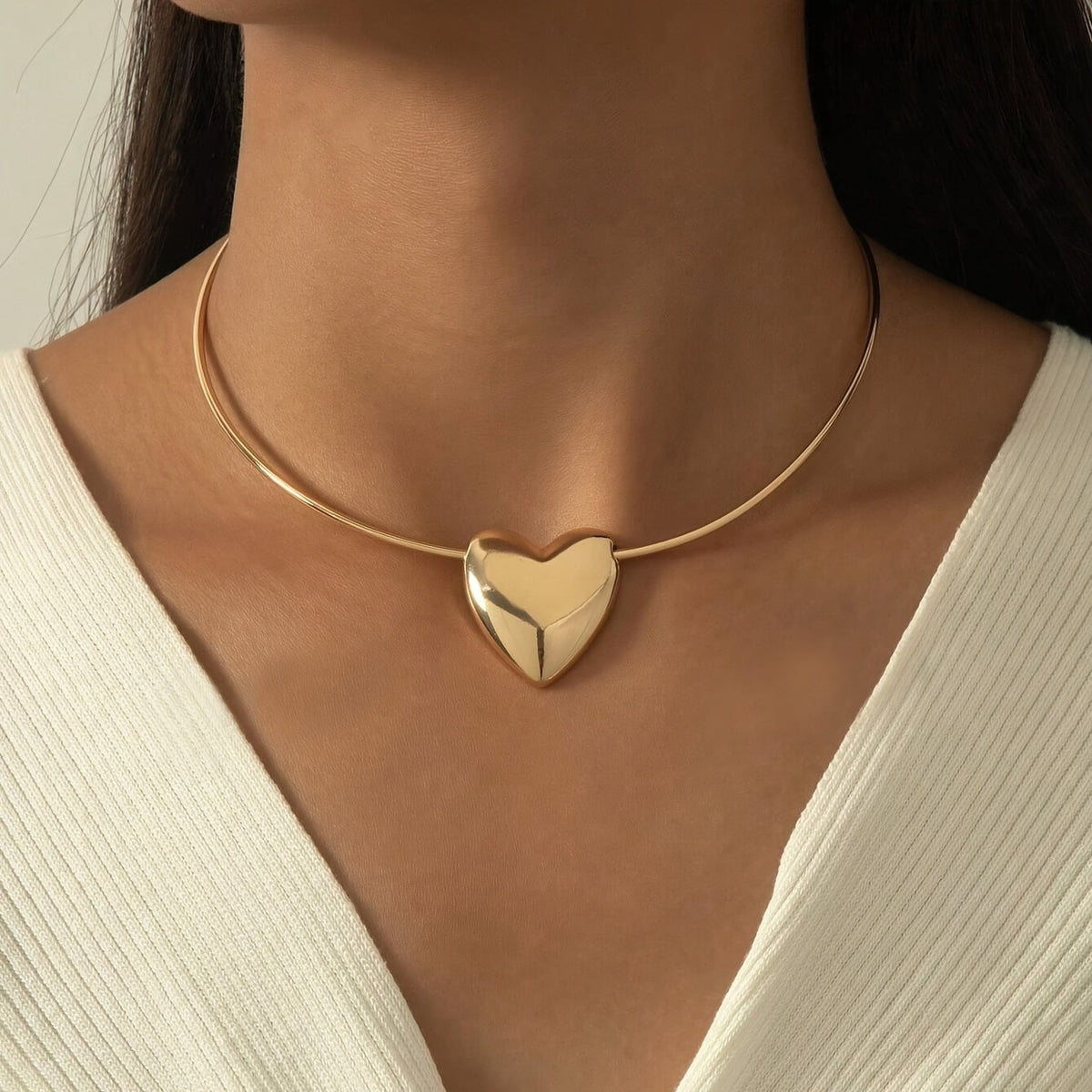 Polished Heart Collar Necklace