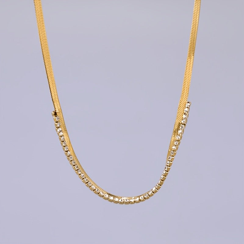 Crystal Inlaid Curve Necklace