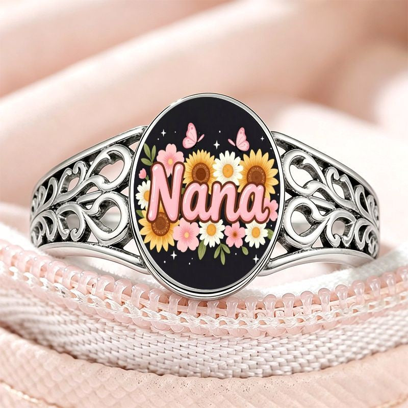 Nana Floral Oval Ring
