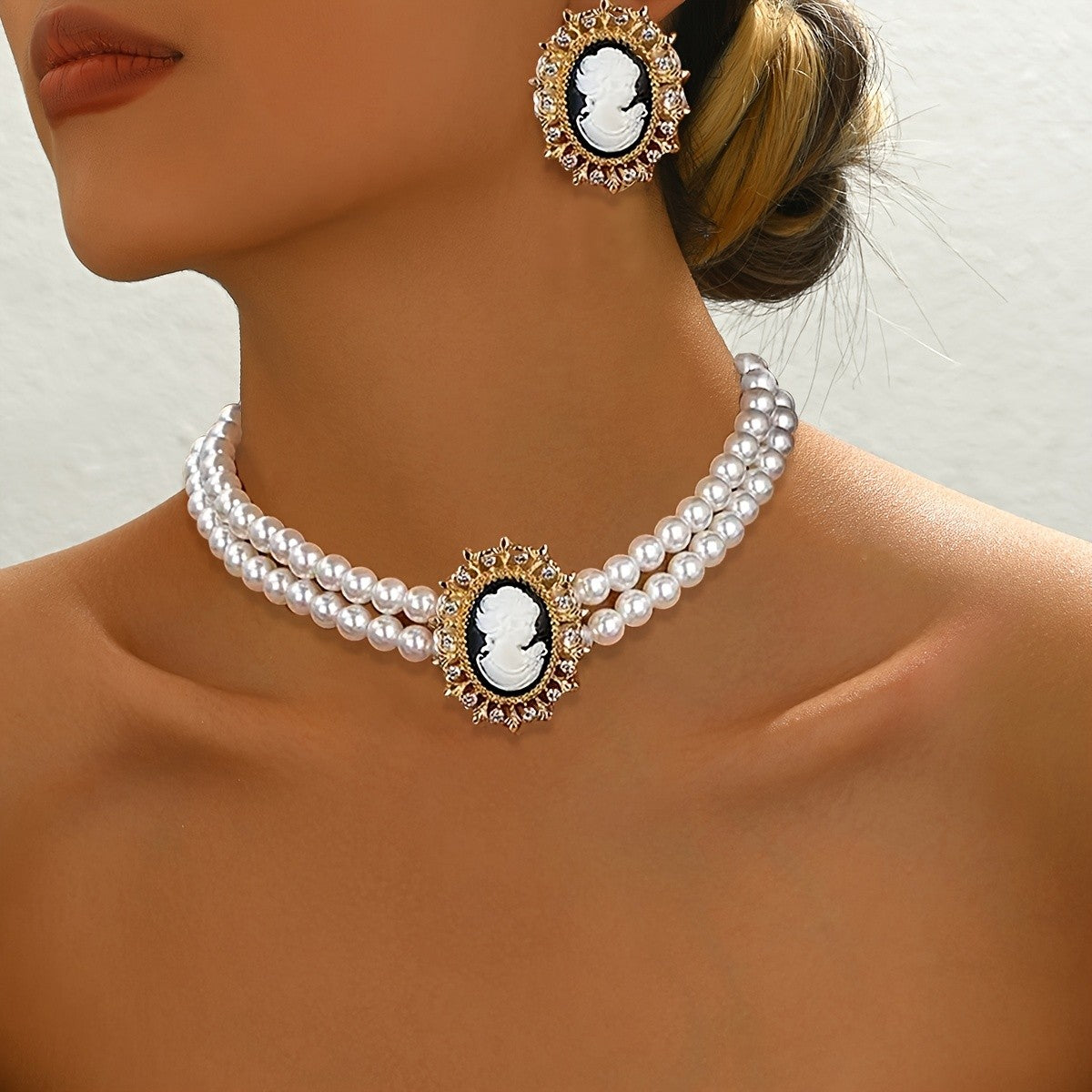 Cameo Portrait Pearl Choker Set