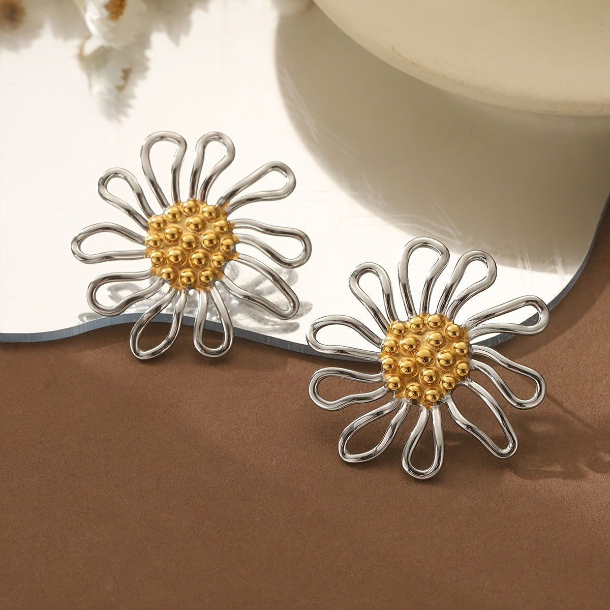 Daisy Flower Stud Earrings