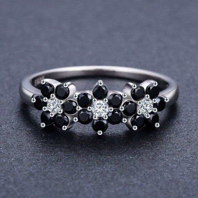 Black Flower Cluster Ring