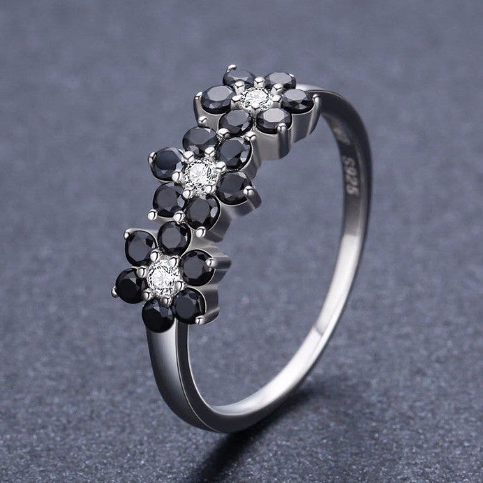Black Flower Cluster Ring