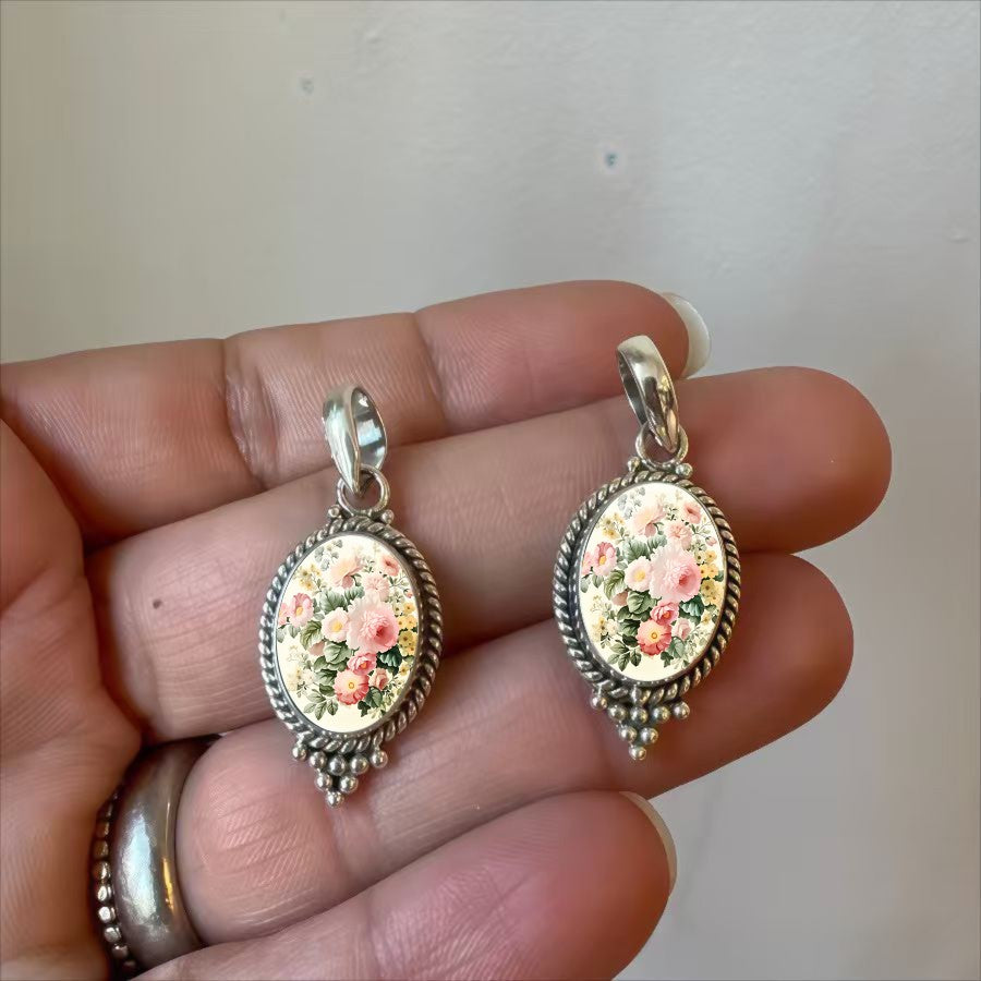 Botanical Bouquet Oval Pendant