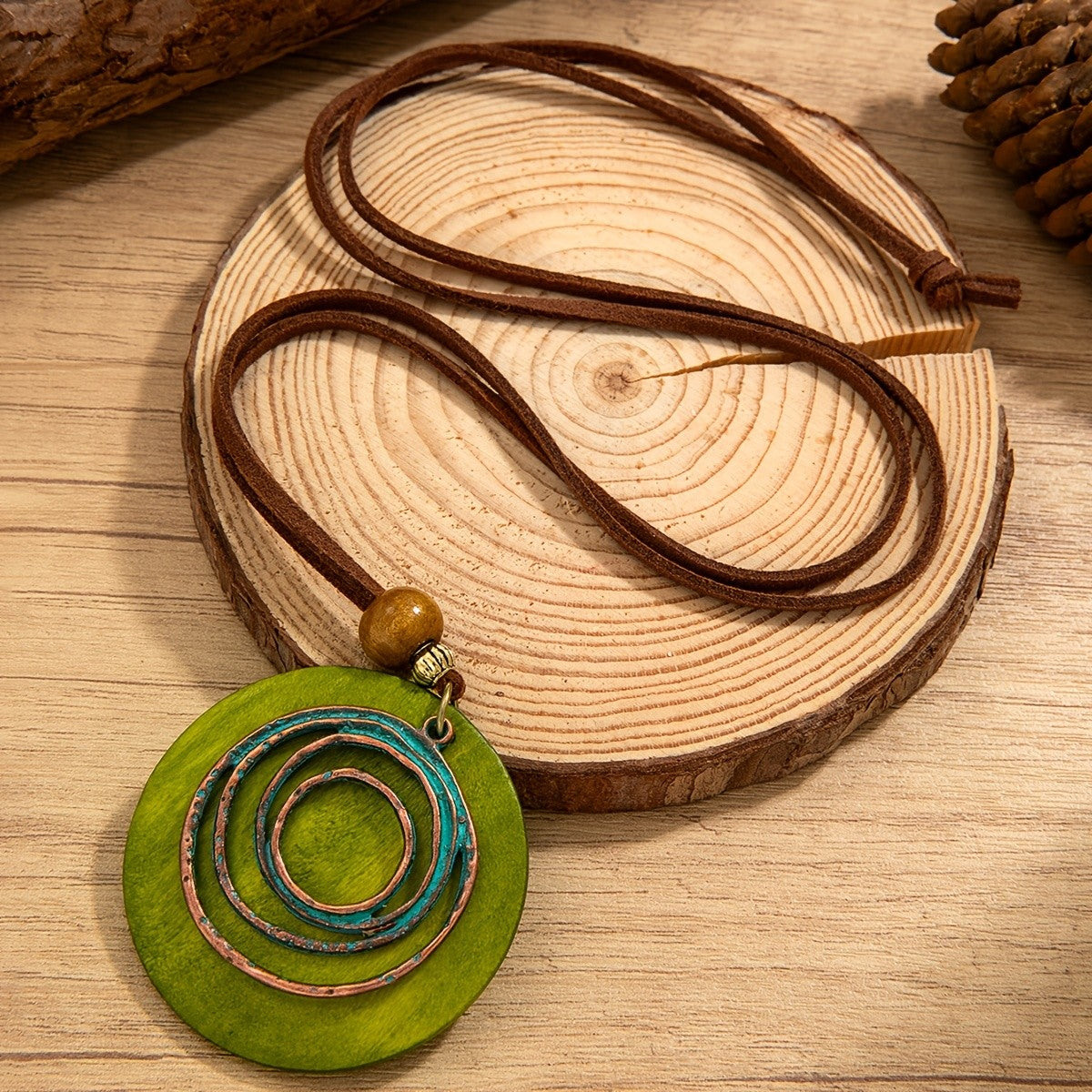 Green Concentric Circle Pendant Necklace