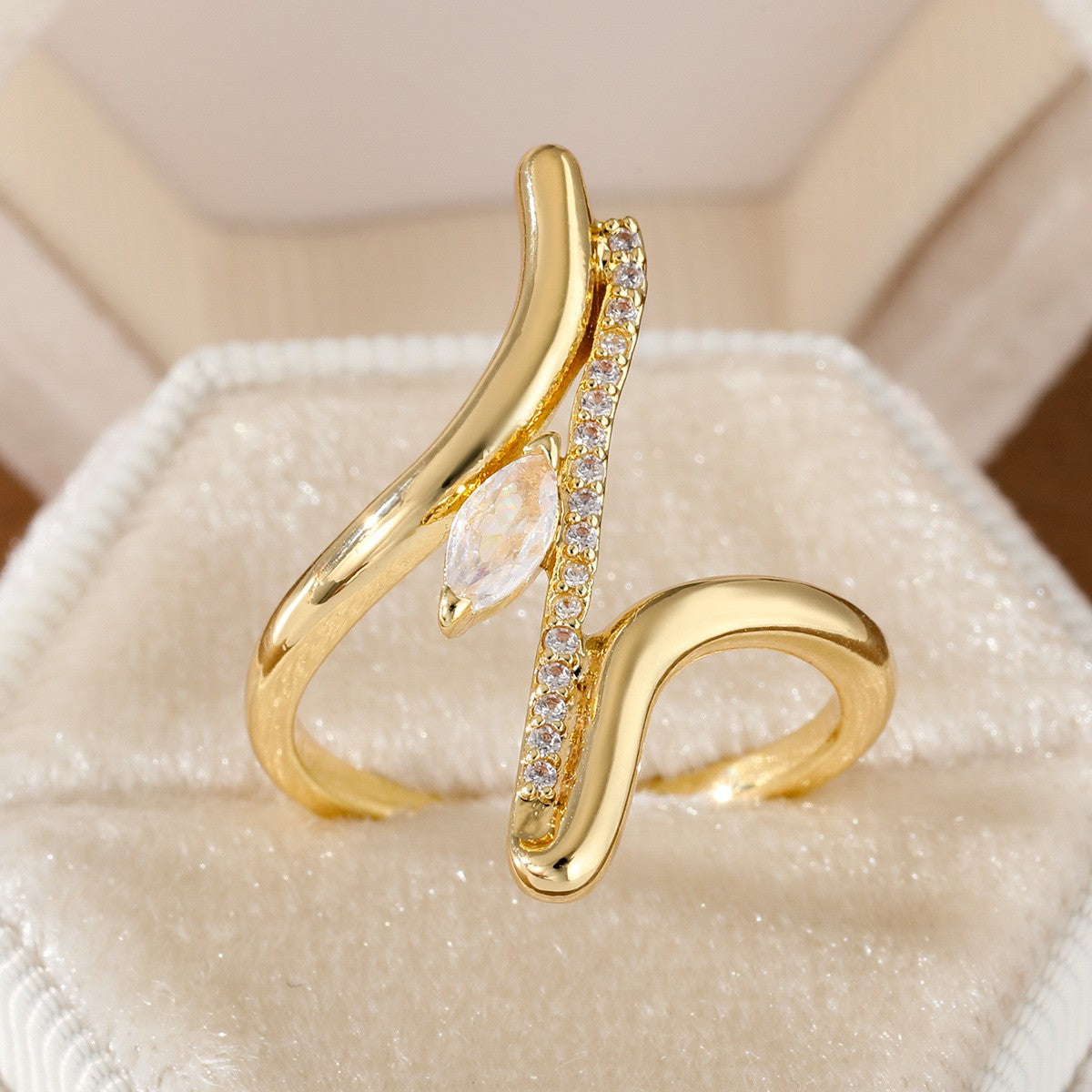 Marquise Zircon Curve Ring