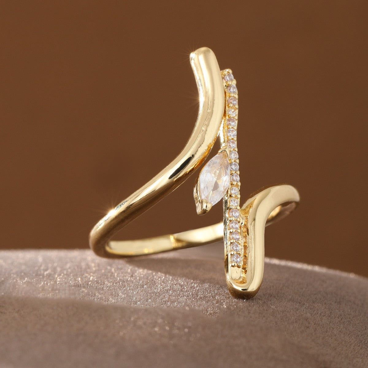 Marquise Zircon Curve Ring