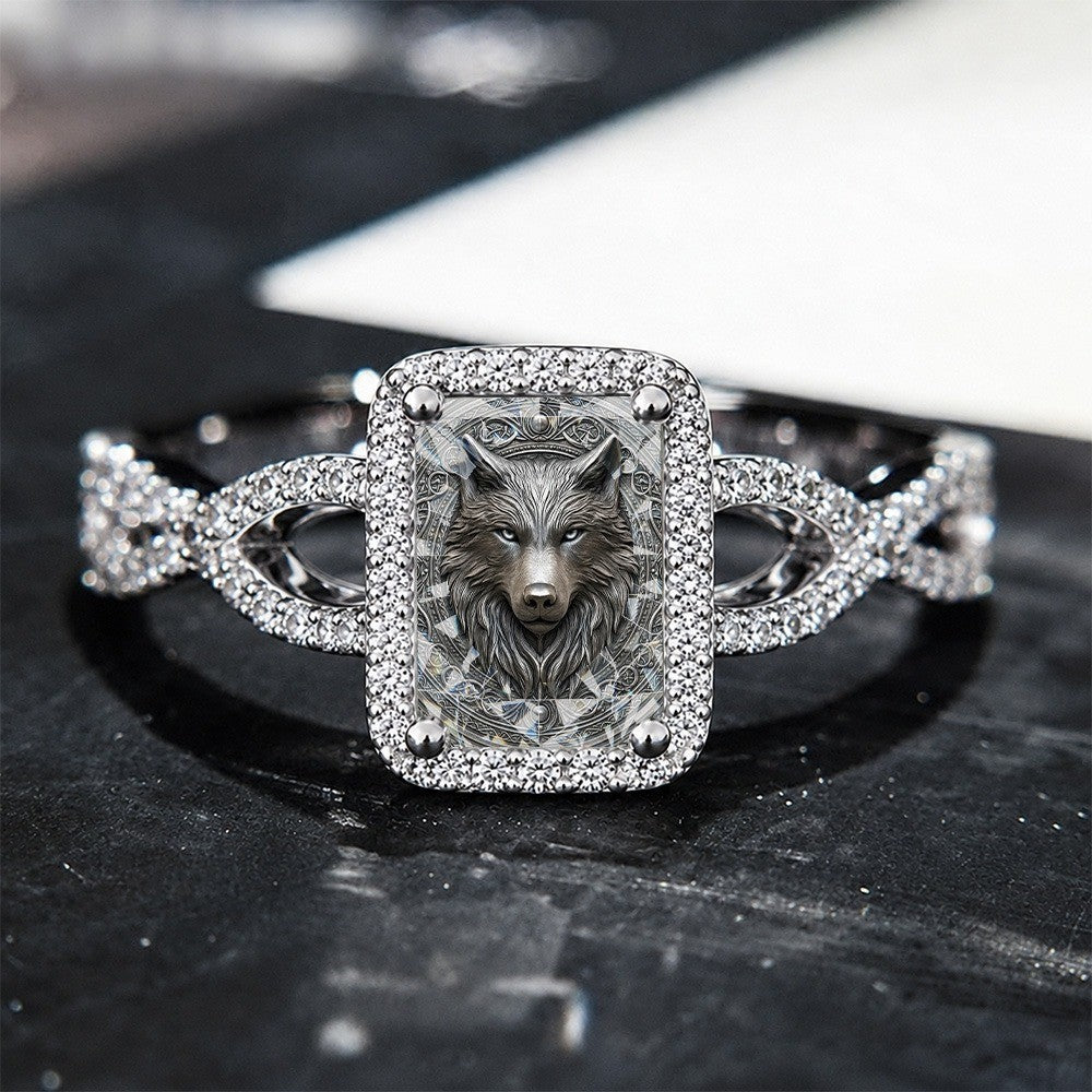 Grey Wolf Glass Square Ring