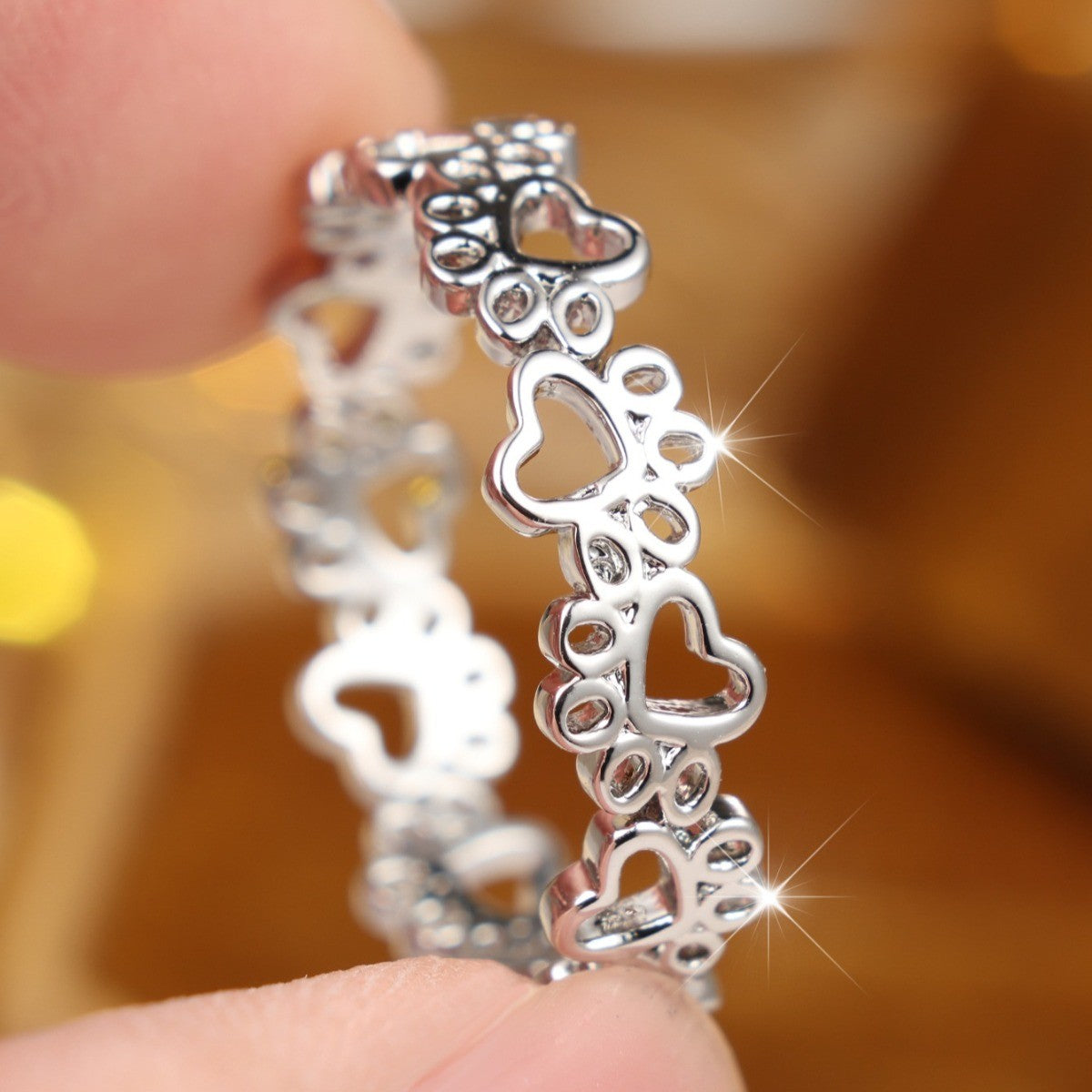 Hollow Paw Heart Link Ring