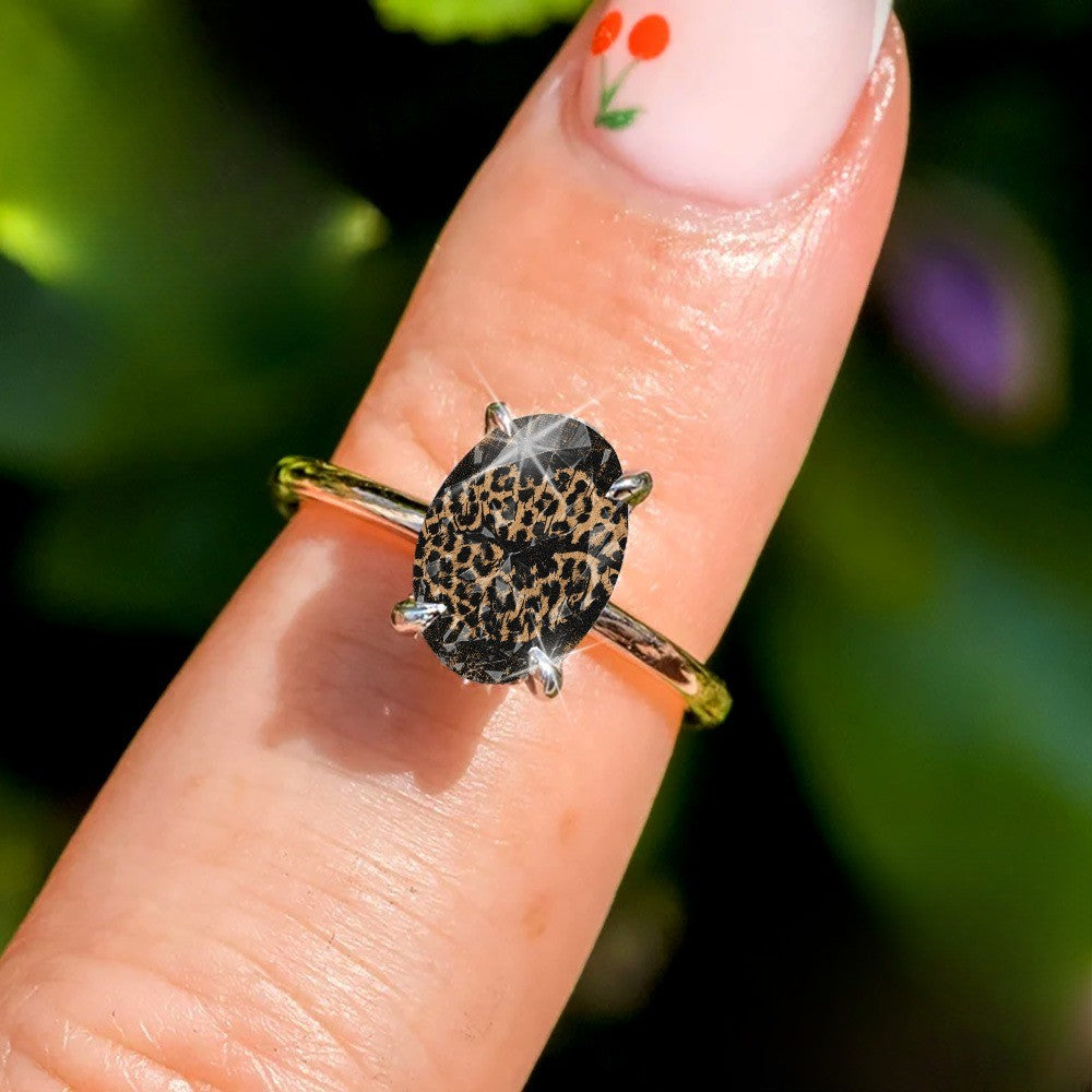 Minimalist Leopard Print Oval Ring