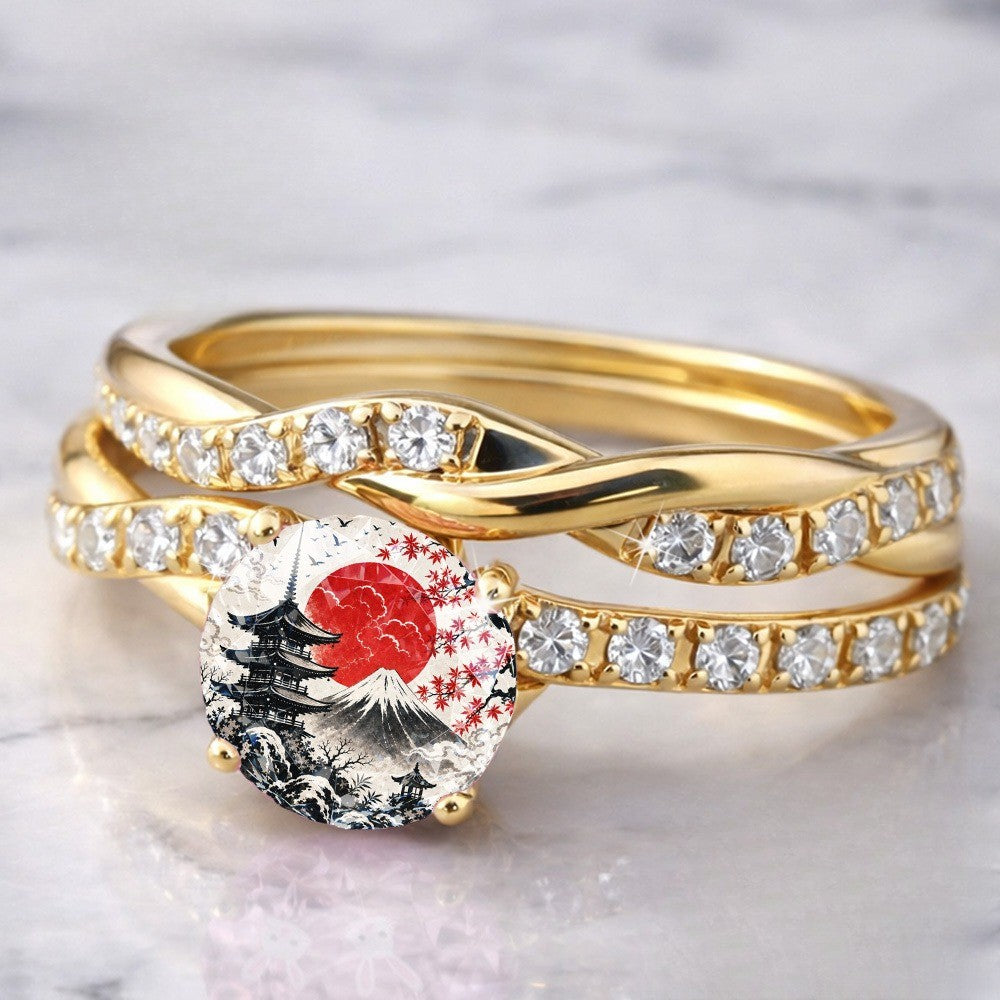 Twisted Band Landscape Ring