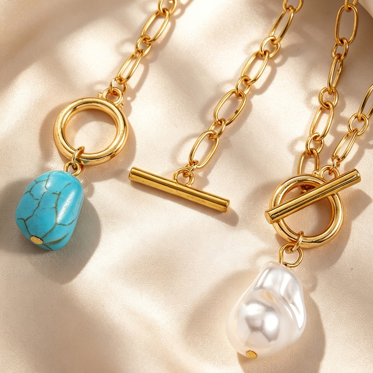 Turquoise Oval Toggle Chain Necklace
