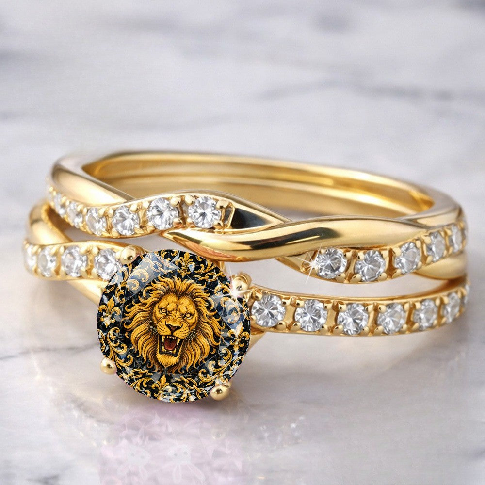 Lion Crest Twisted Ring