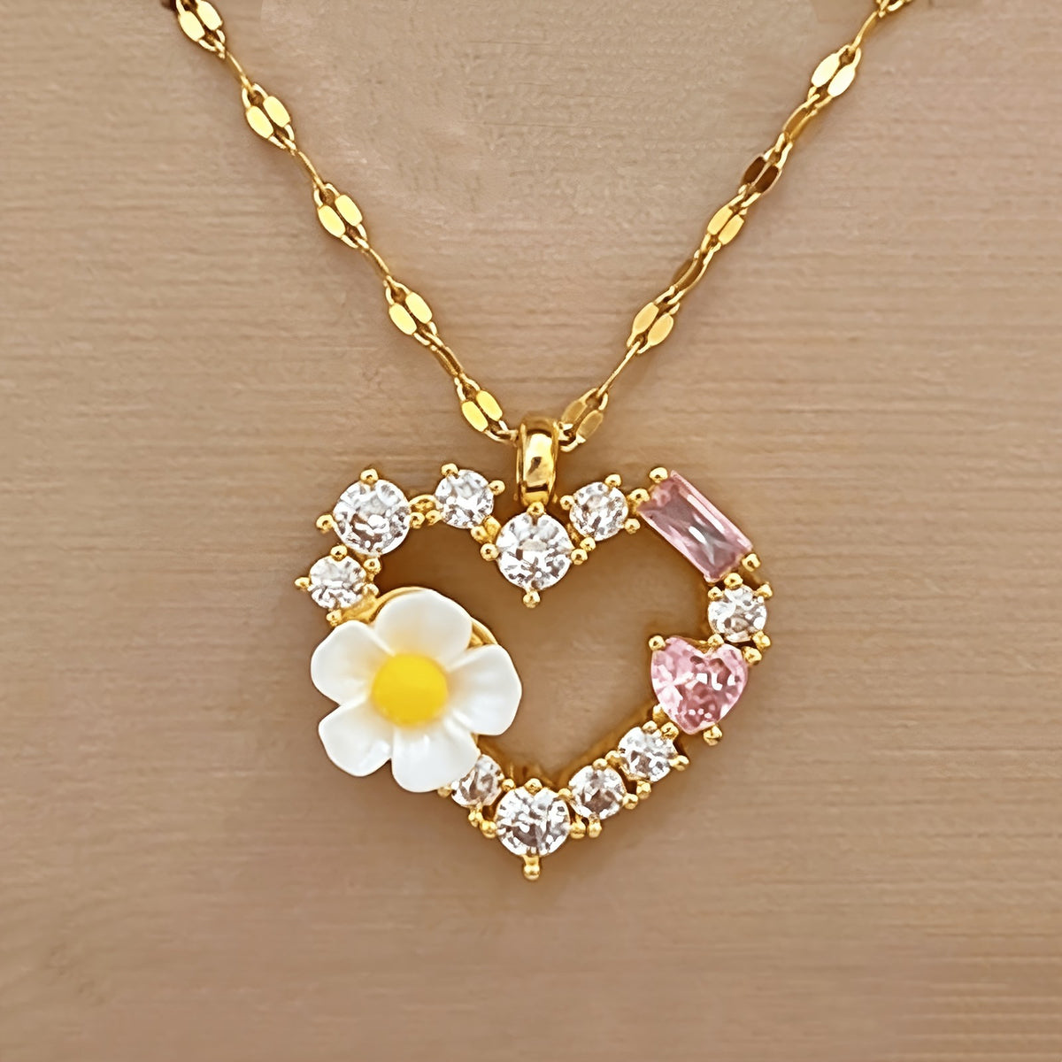 Daisy & Crystal Heart Necklace