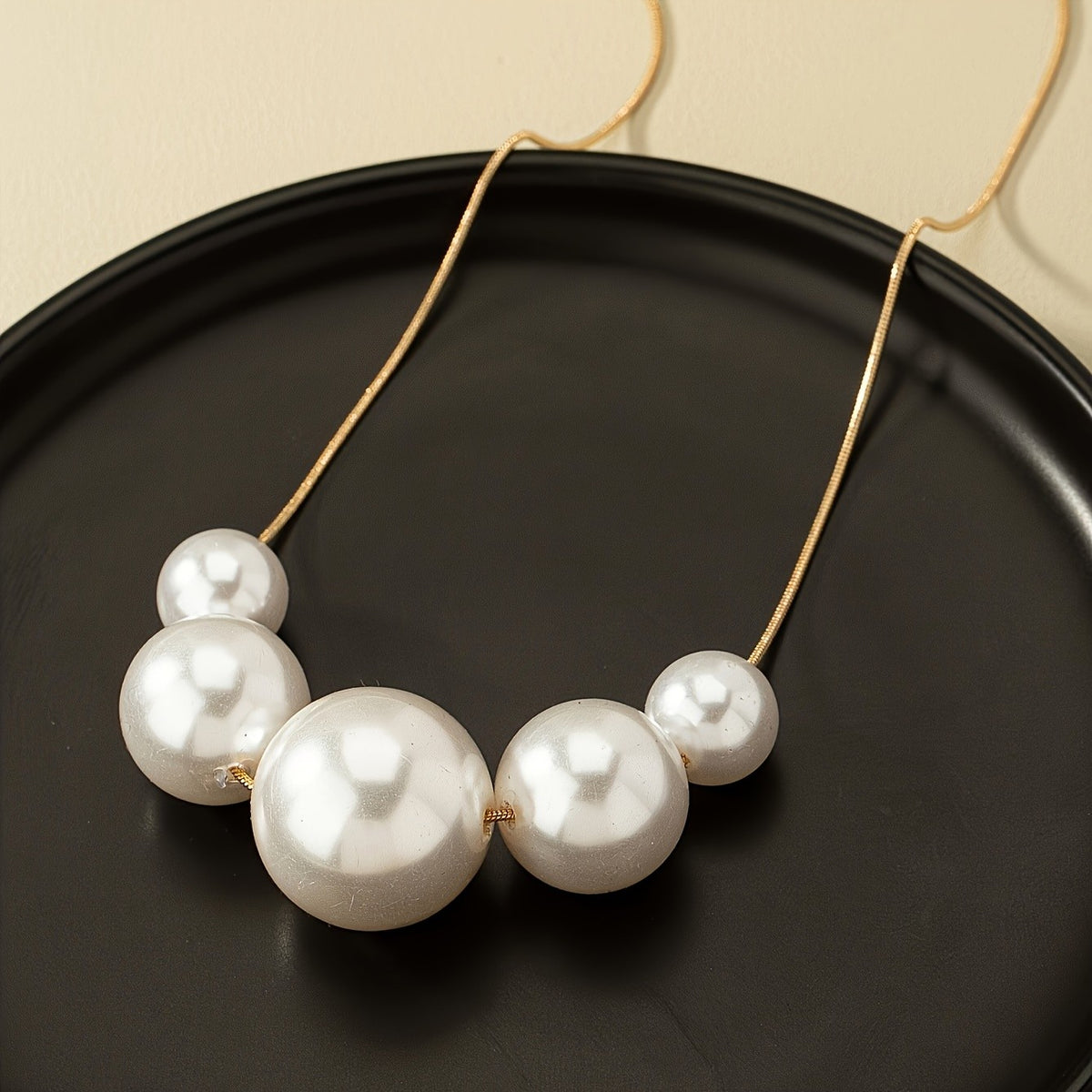 Graduated Pearl Cluster Necklace