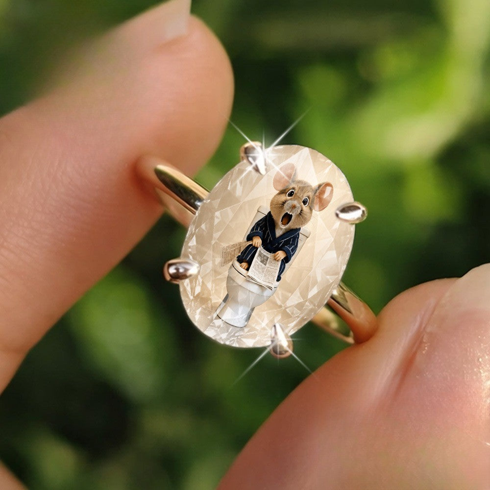 Mouse Reading Oval Ring