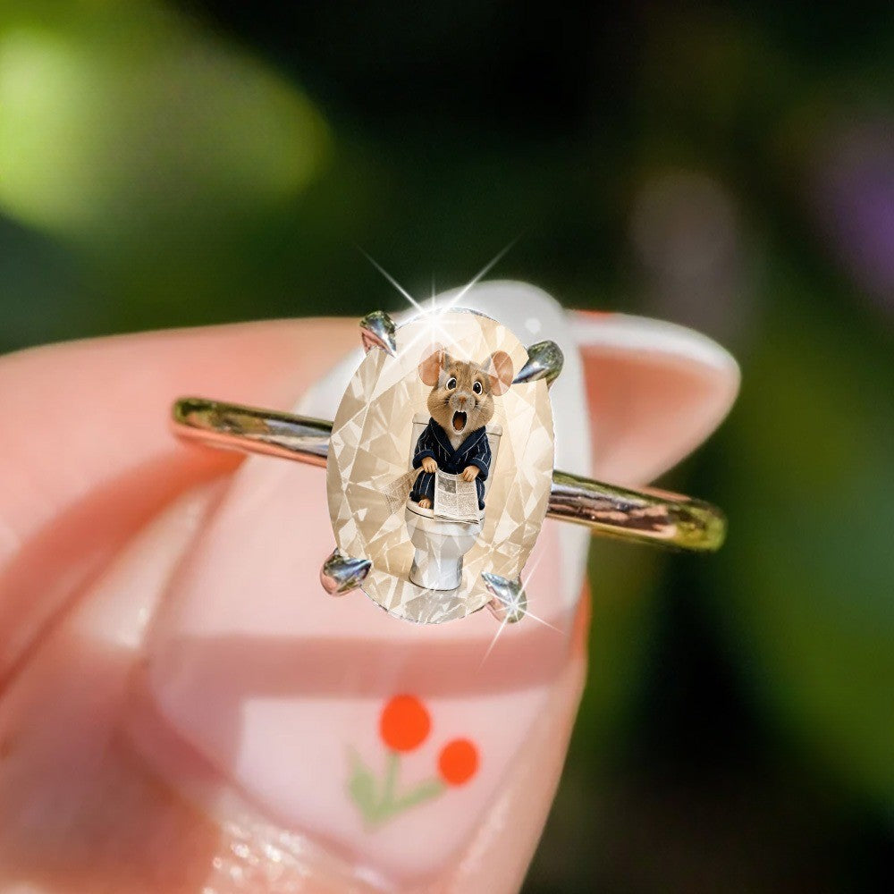 Mouse Reading Oval Ring