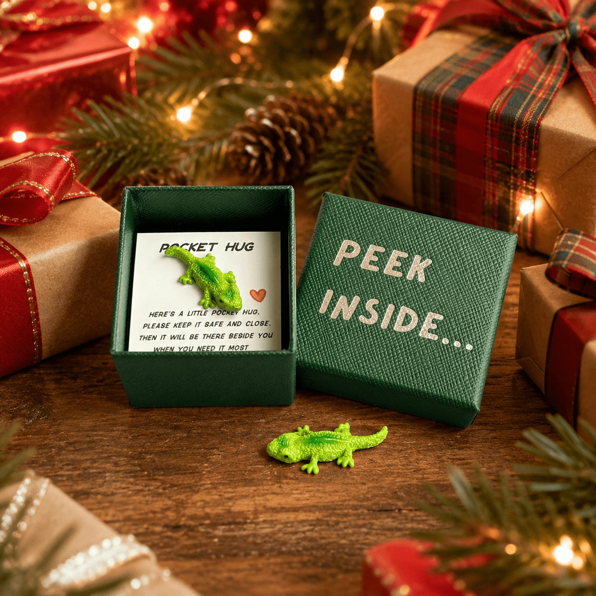Green Lizard Pocket Hug Box