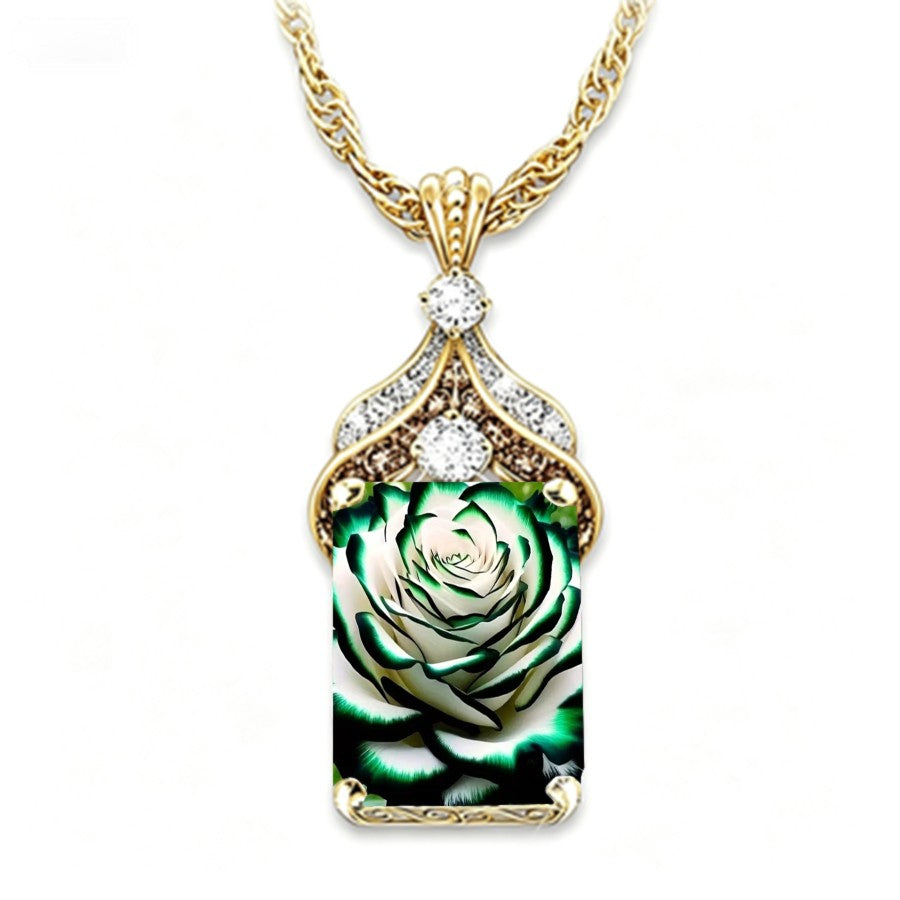 Green Edge Rose Pendant Necklace
