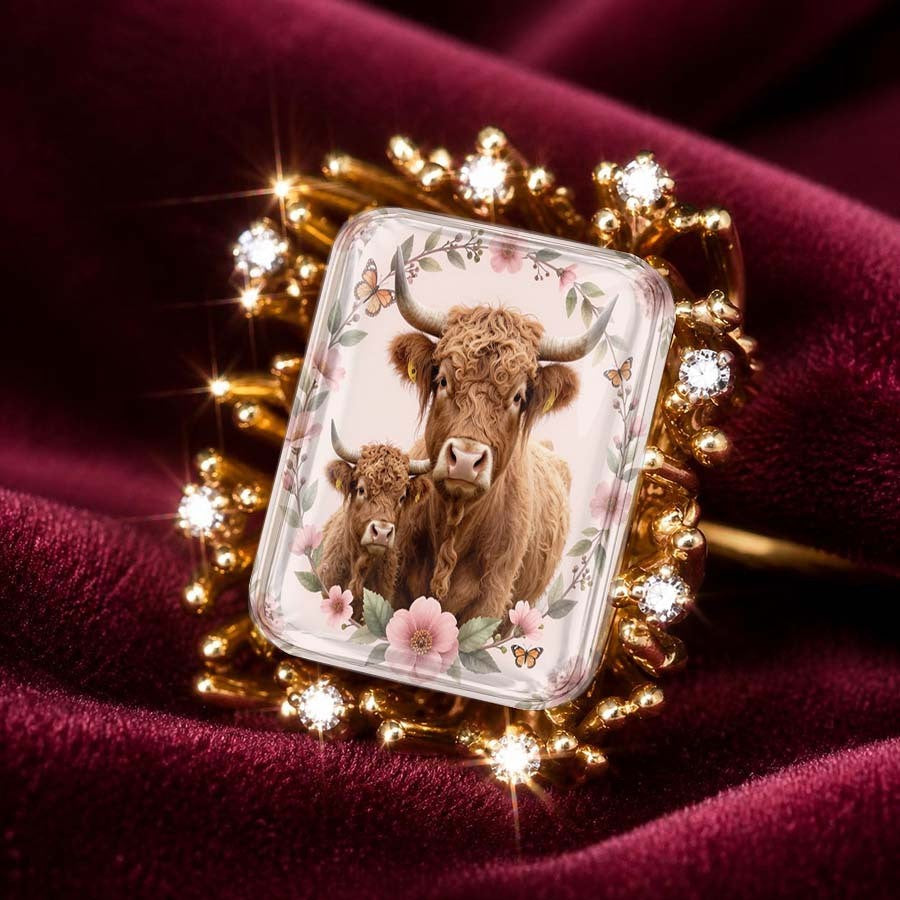 Highland Cow Crystal Halo Ring