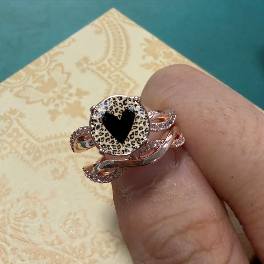 Leopard Heart Twisted Band Ring