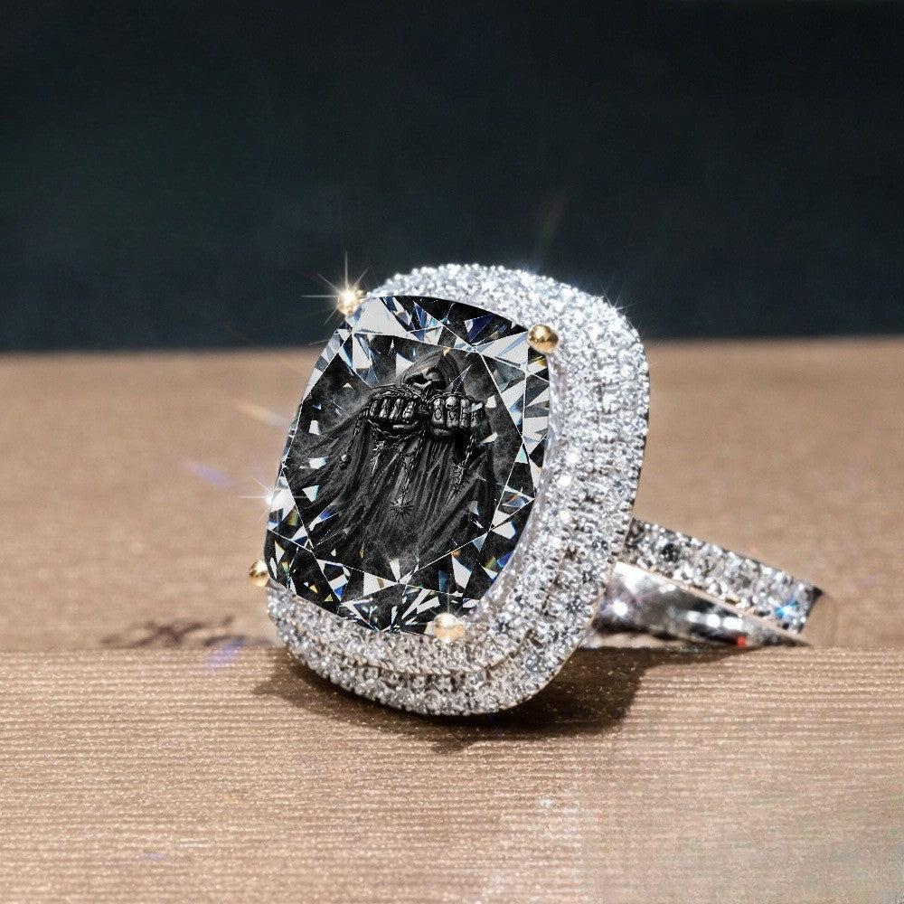 Cloaked Figure Square Ring