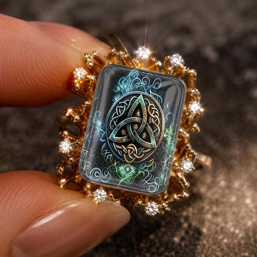 Trinity Knot Square Ring