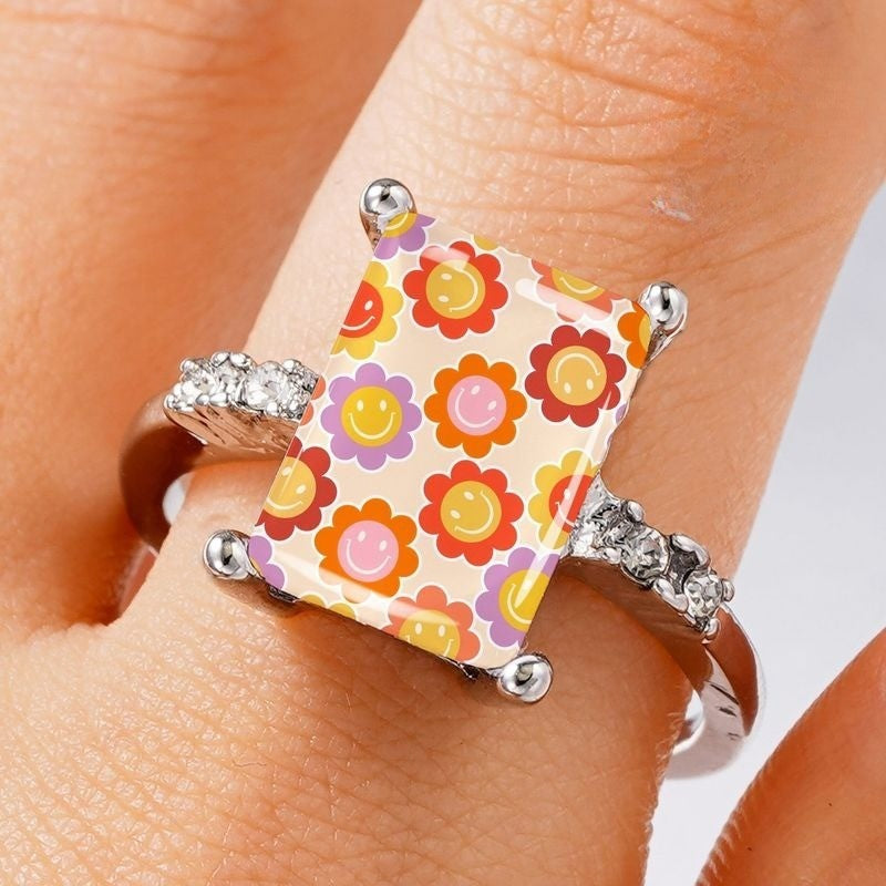 Smiling Flower Square Ring