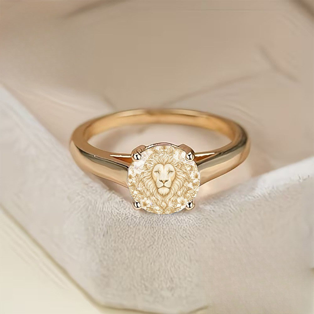 Lion & Crystal Round Ring