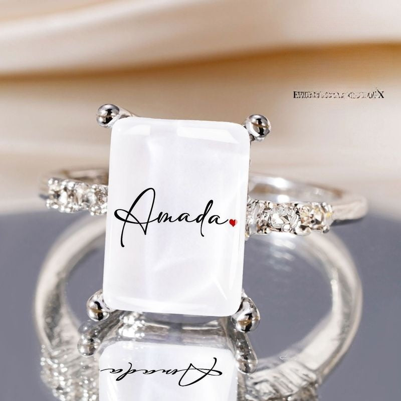 Amada Script Square Ring