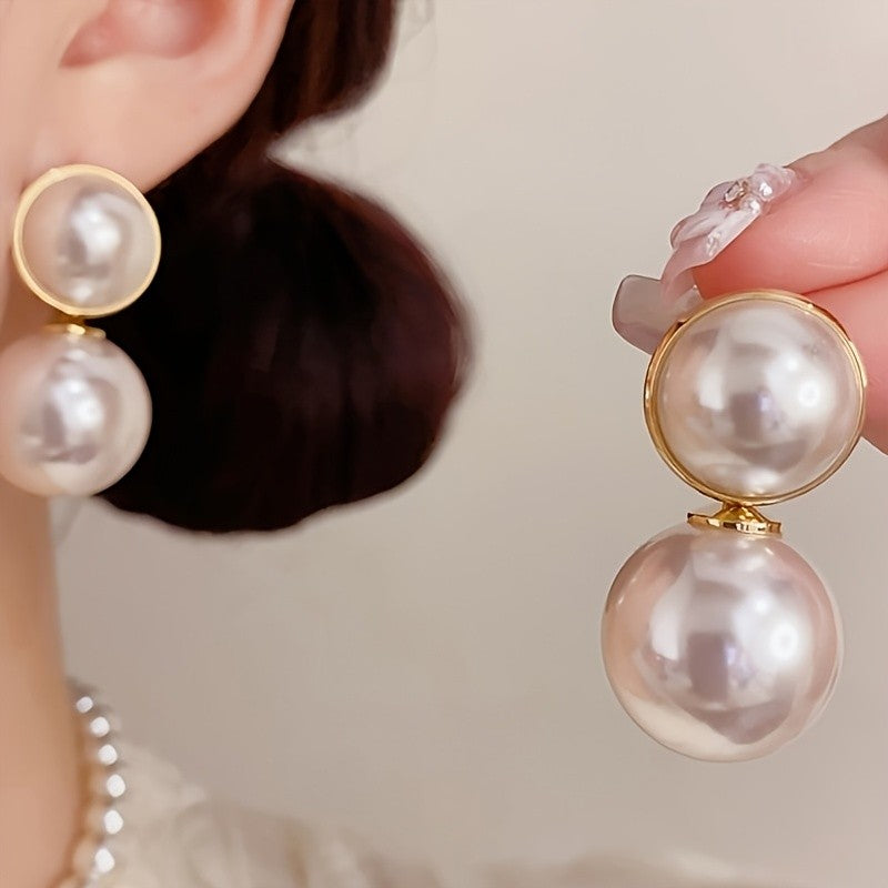 Round Frame Pearl Drop Earrings