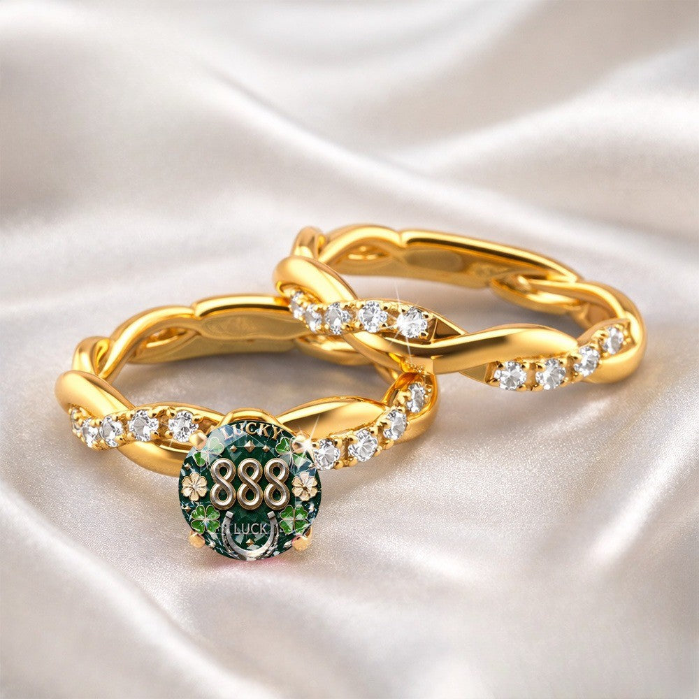 Green Clover & Horseshoe Twisted Ring