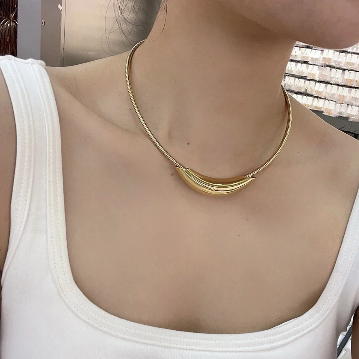 Curved Bar Snake Chain Necklace